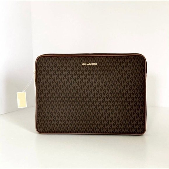 Michael Kors JetSet 13 Inch Laptop Case with Logo Leather/Coated Case Brown - Picture 6 of 12